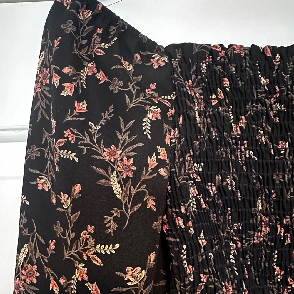 Off the shoulder floral top - Picture 4 of 4